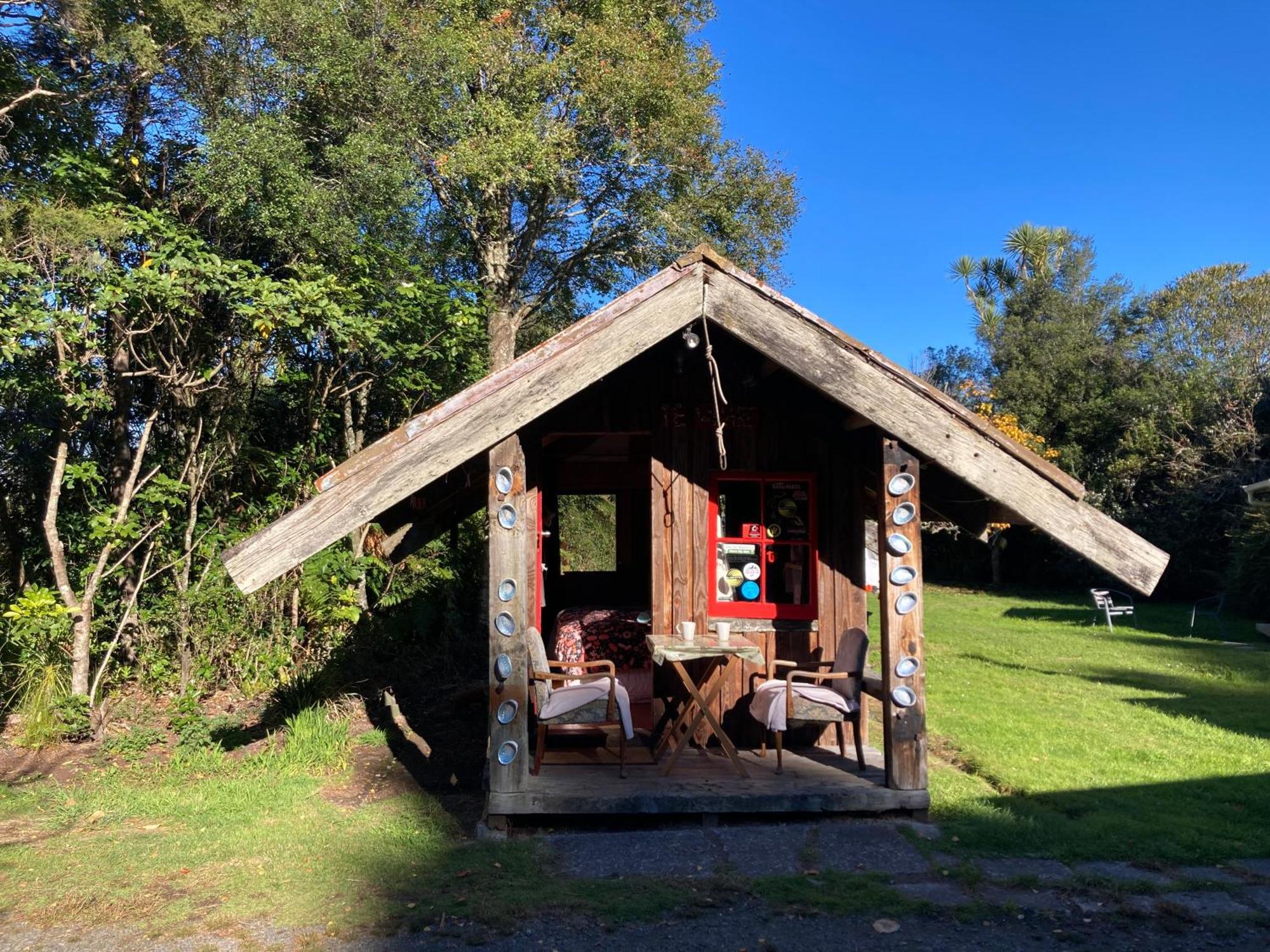 Whare&Geothermal Pool By Lake Taupo Turangi Exterior photo